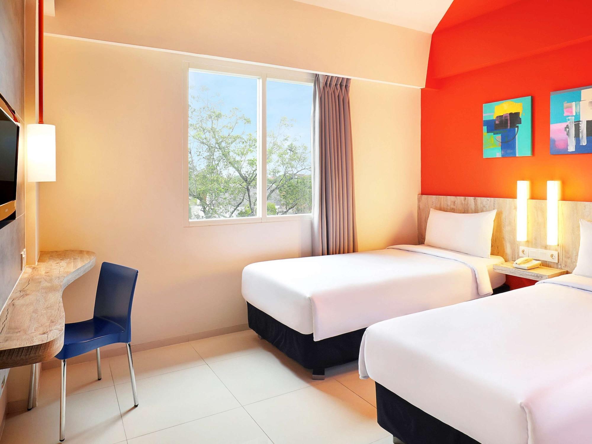 Primera Hotel Seminyak Екстер'єр фото