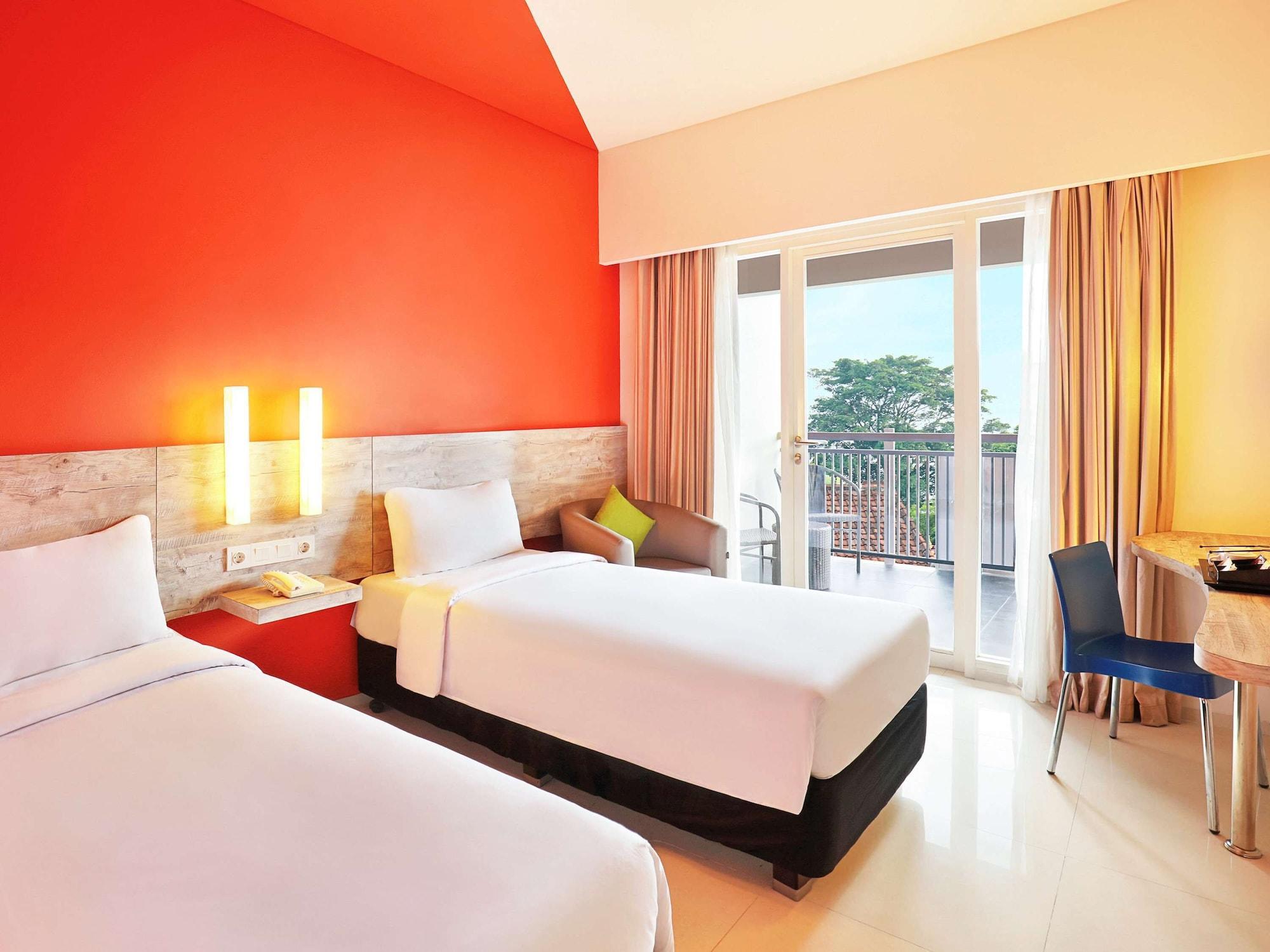 Primera Hotel Seminyak Екстер'єр фото