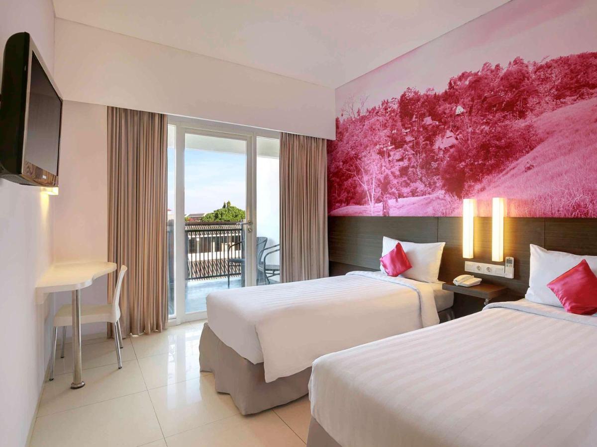 Primera Hotel Seminyak Екстер'єр фото
